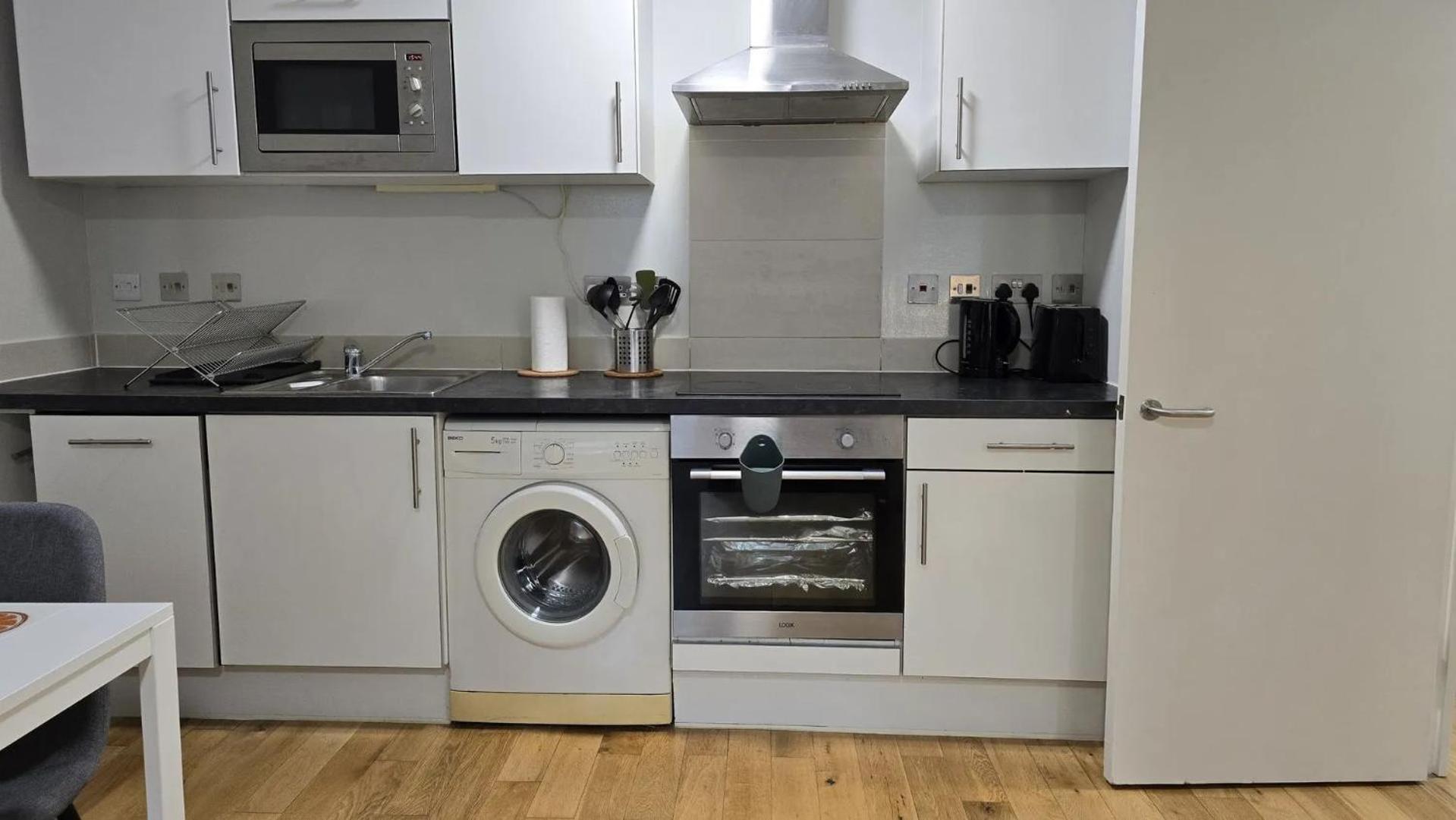 Westciti Chatsworth Road Apartments Κρόιντον Εξωτερικό φωτογραφία