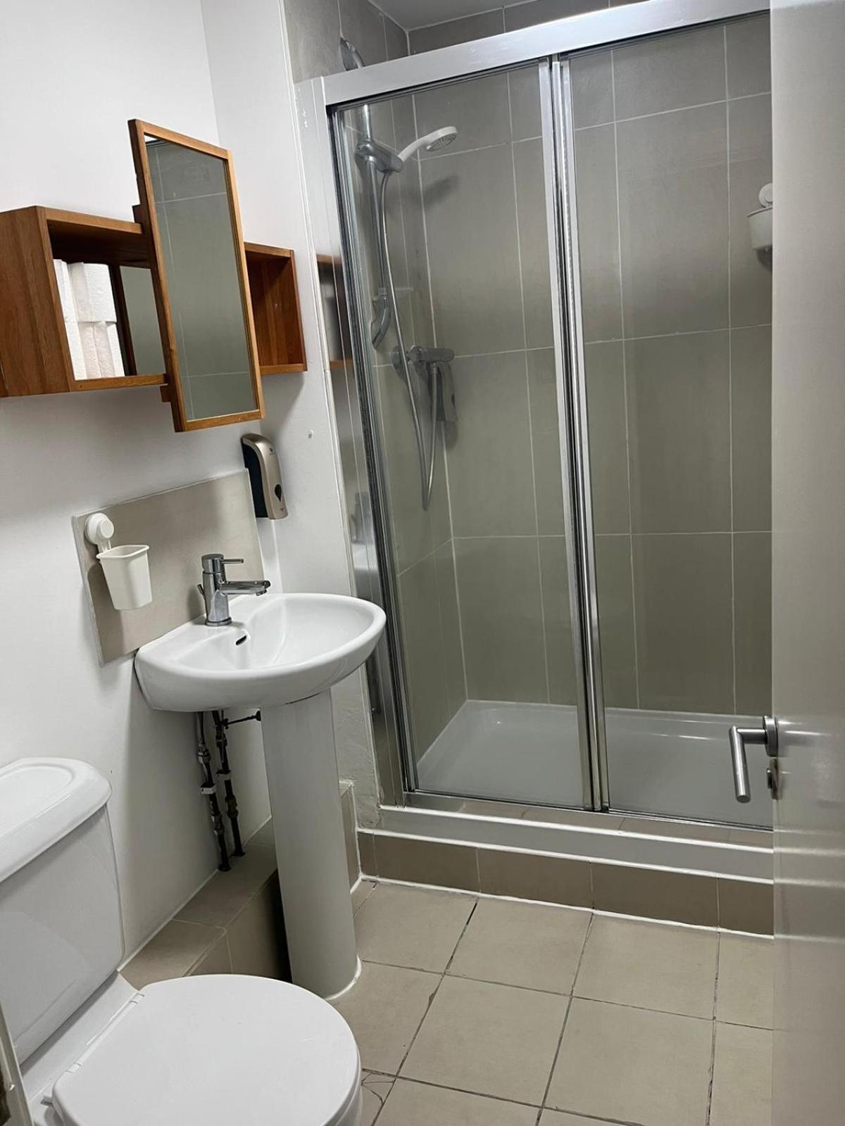 Westciti Chatsworth Road Apartments Κρόιντον Εξωτερικό φωτογραφία