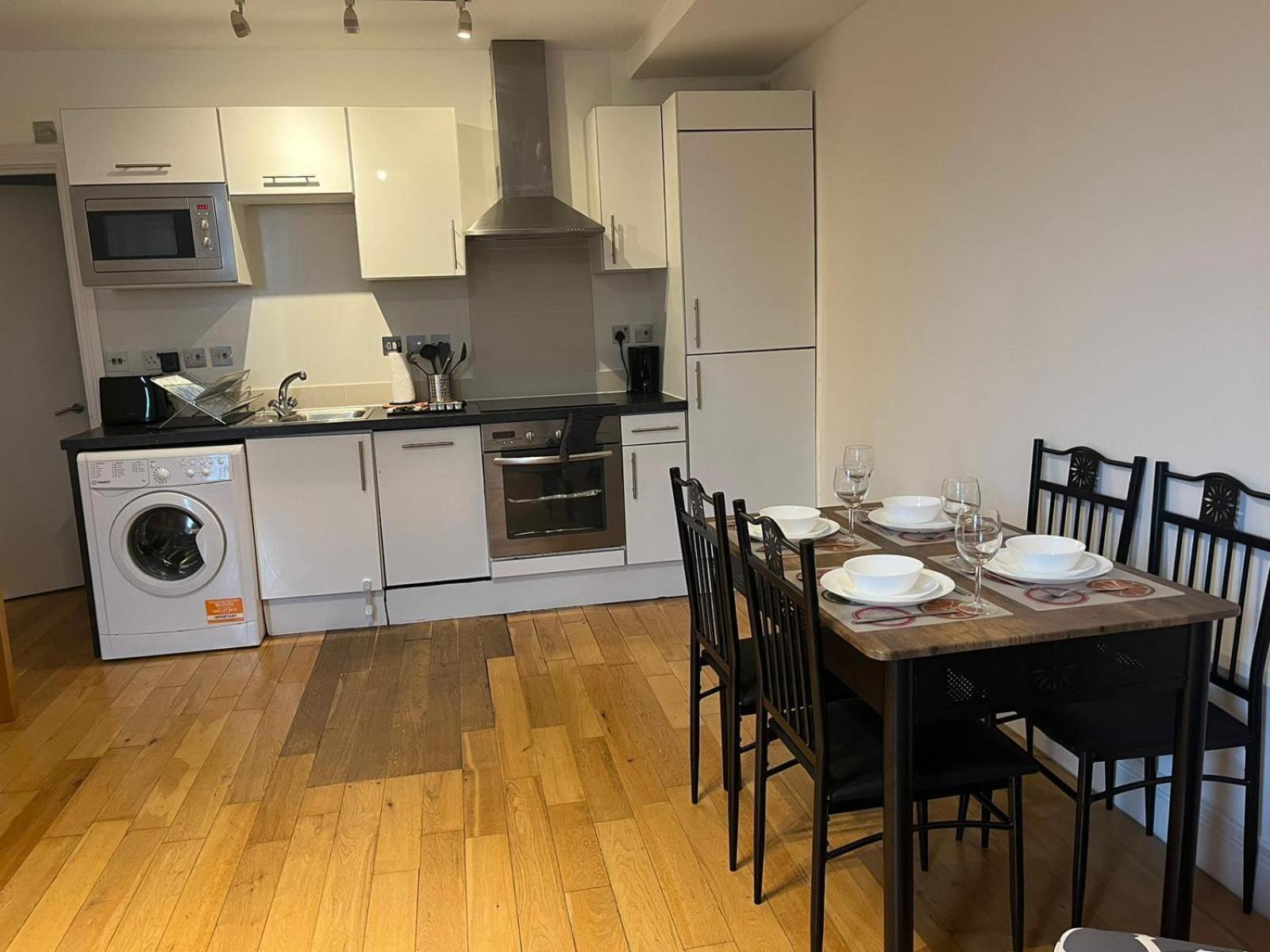 Westciti Chatsworth Road Apartments Κρόιντον Εξωτερικό φωτογραφία